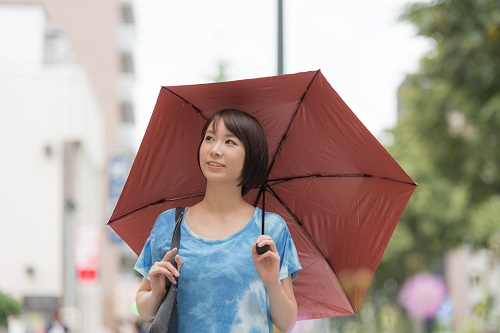 傘の汚れは意外とみられているから、家庭でできる傘のお手入れ法