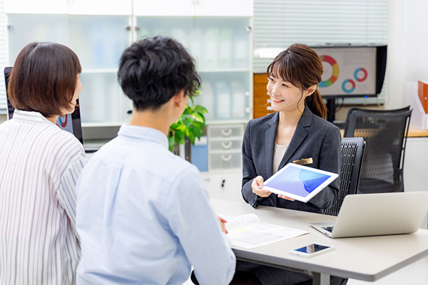 自分で手続きするより楽！不動産売却を仲介業者にお願いするメリット
