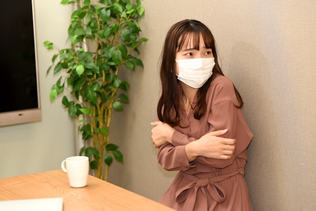 部屋の寒さを乗り切ろう！簡単にできる寒さ対策と寒くない家の作り方